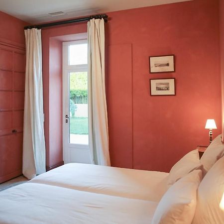 Une Chambre A La Maison Du Ballandreau Bed & Breakfast Monsegur  Bagian luar foto